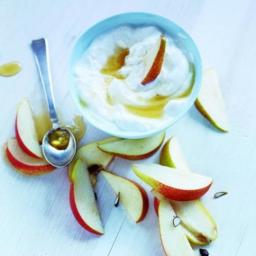 Pears with sweet-masala yogurt