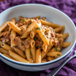 Penne Boscaiola (Woodsman-Style Pasta With Mushrooms and Bacon) Recipe