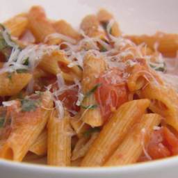 Penne with Fresh Tomato Sauce
