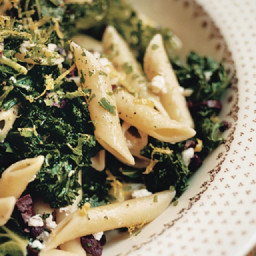 Penne with Green Olives and Broccoli Rabe