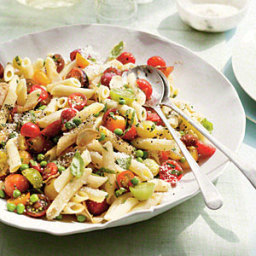 penne-with-herbs-tomatoes-and-peas-1323707.jpg