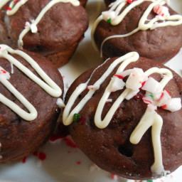 Peppermint hot chocolate mini muffins