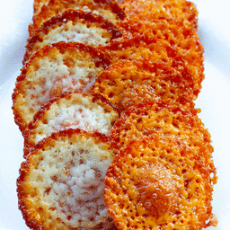 Pepperoni Cheese Crisps