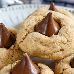 Perfect Easy Peanut Butter Blossoms