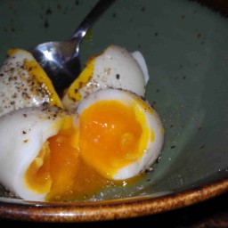 perfect-soft-boiled-eggs.jpg