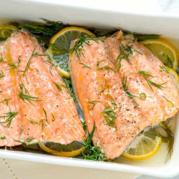 Perfectly Baked Salmon with Lemon and Dill
