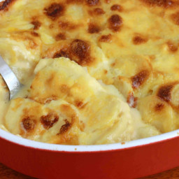 perfectly-creamy-au-gratin-potatoes-1544803.jpg