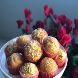 Persian (Yazdi) cupcakes 