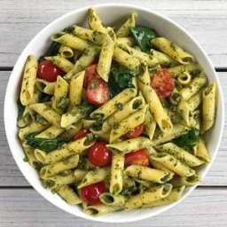 Pesto Penne with Spinach and Cherry Tomatoes