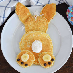 Peter Cottontail Doesn't Have Anything on These Cute Easter Pancakes