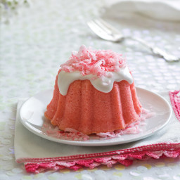 petite-strawberry-coconut-cakes-2814478.jpg