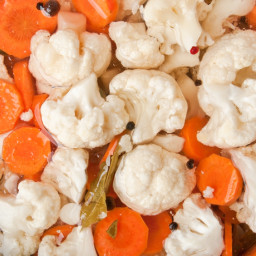 pickled-cauliflower-and-carrots-3.jpg