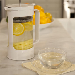 pineapple-and-lemon-infusion-drink-2260379.jpg