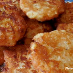 PINEAPPLE FRITTERS