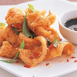 Pink salt and pepper squid