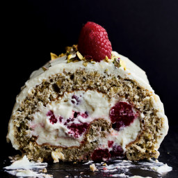 Pistachio Roulade with Raspberries and White Chocolate