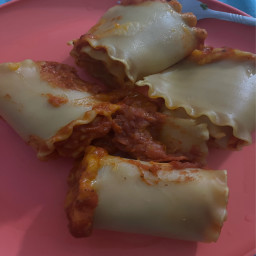 Pizza Lasagna Roll Ups 