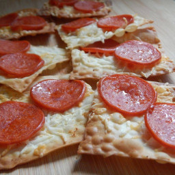 pizza-wonton-crisps-9c0329.jpg