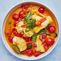 poached-cod-in-tomato-curry-2465653.jpg