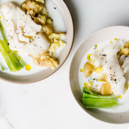 Poached Cod with Potatoes and Leeks