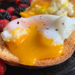 Poached Eggs in Air Fryer