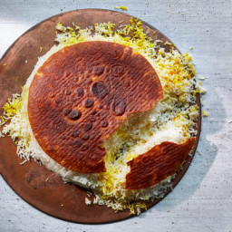 Polo Ba Tahdig (Persian Rice With Bread Crust)