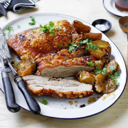 Pork belly with apples and pears