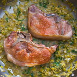 pork-chops-with-white-wine-and-061346.jpg