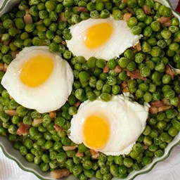 Portuguese Peas with Eggs Recipe