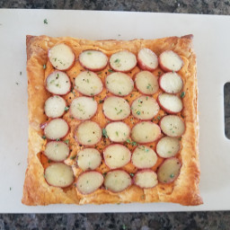 Potato Tart With Goat Cheese and Thyme