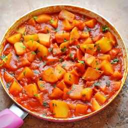 Potatoes in Tomato Sauce Recipe