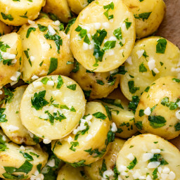 Potatoes with parsley, Parmesan and onion