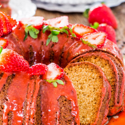 pound-cake-with-strawberry-glaze-1619097.jpg
