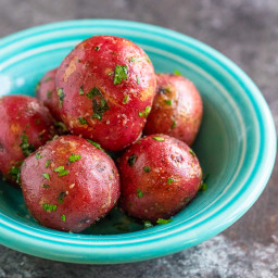Pressure Cooker Baby Potatoes with Butter and Parsley