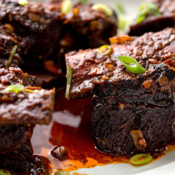 Pressure Cooker Beef Short Ribs With Red Wine and Chile