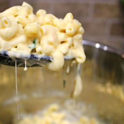 Pressure Cooker Mac and Cheese {Instant Pot Mac and Cheese}