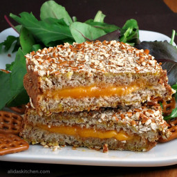 Pretzel Crusted Grilled Cheese