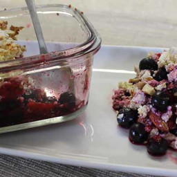 Protein Berry Crumble