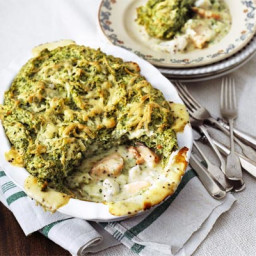 Puffed salmon and spinach fish pie