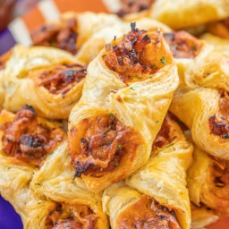 PULLED PORK PASTRY PUFFS