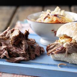 pulled-pork-with-spicy-coleslaw-1430229.jpg