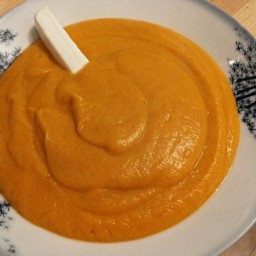 pumpkin-soup-with-ginger-and-kurkum.jpg