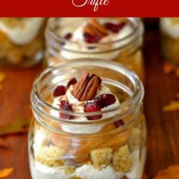 Pumpkin Spice Cranberry Trifle in a Jar | Ball Canning Jar Giveaway #Holida