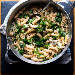 Quick and Creamy Rotini with Broccoli and Mushrooms