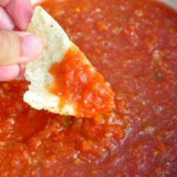 Quick and Easy Salsa {Restaurant Style}