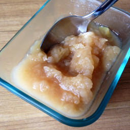 quick-homemade-applesauce-no-sugar--4.jpg