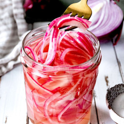 Quick Pickled Red Onions {5-Ingredients}