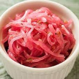 QUICK PICKLED RED ONIONS
