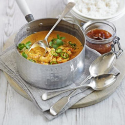 Quick prawn, coconut and tomato curry