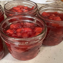 quince-and-cranberry-compote-b153e002ae1fd0a17c017dc4.jpg